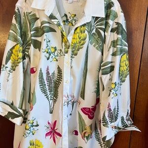 Chico's Tropical Botanical Print women’s top